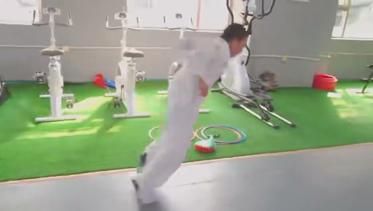 梅朔教练的一天 1:从运动员到孩子们的引路人